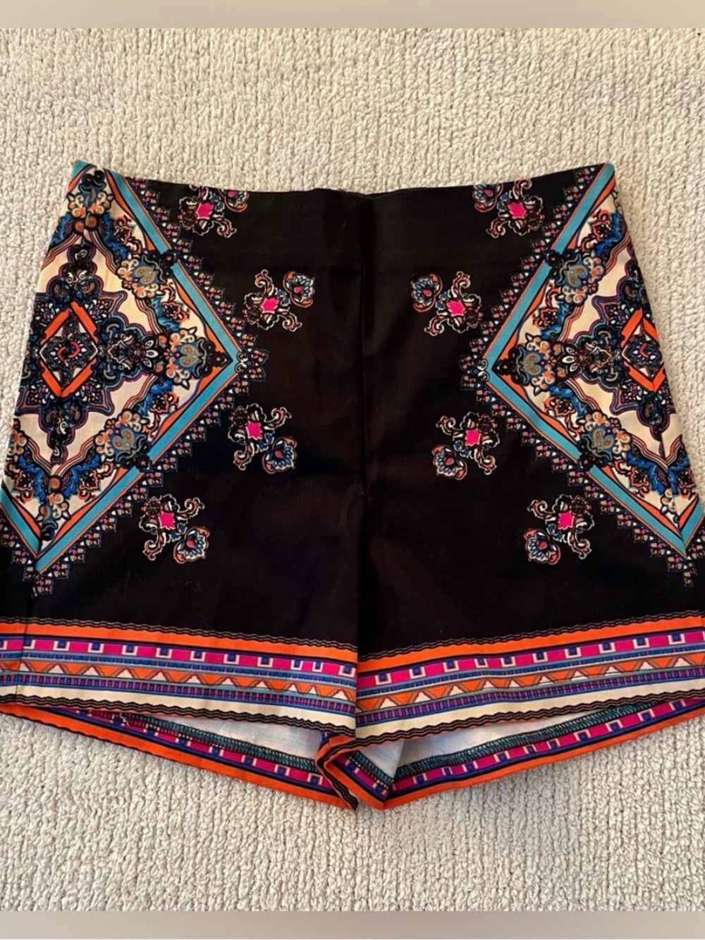 Flying Tomato Black Boho-Print Paisley High Waisted Women's Shorts Size Small